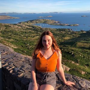 Meet your Posher, Juliette